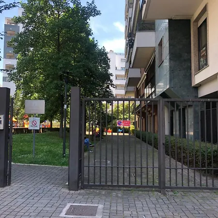 Apartment Sulla Metro 3 Gialla Maciachini