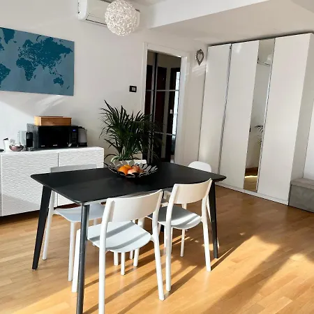 Apartment Sulla Metro 3 Gialla Maciachini *