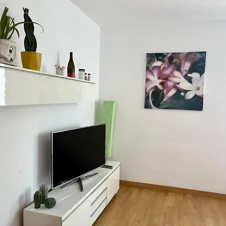 Sulla Metro 3 Gialla Maciachini Apartment